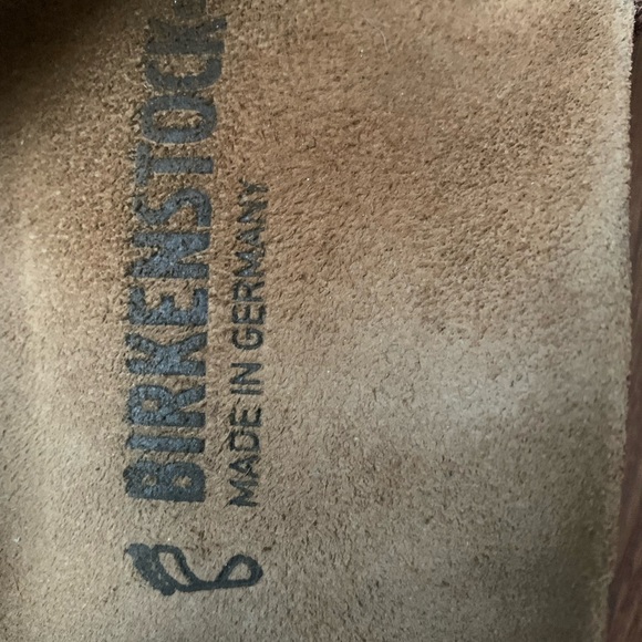 Birkenstock size 9 Yara oiled leather. - Picture 5 of 5